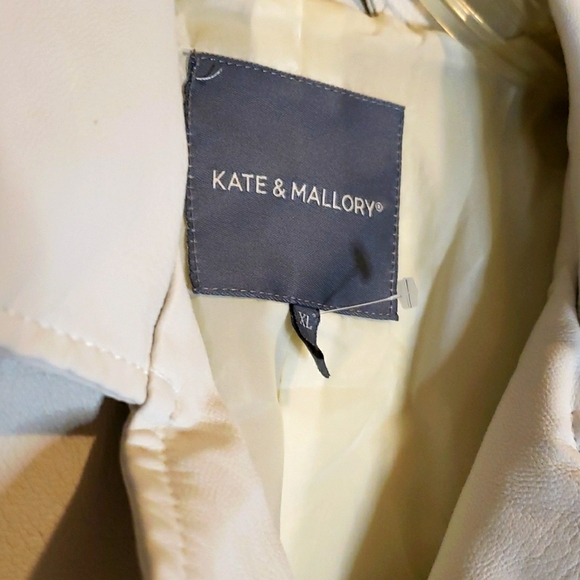 ๐ Kate & Mallory Leather, Floral, Jacket ๐ - Picture 2 of 3